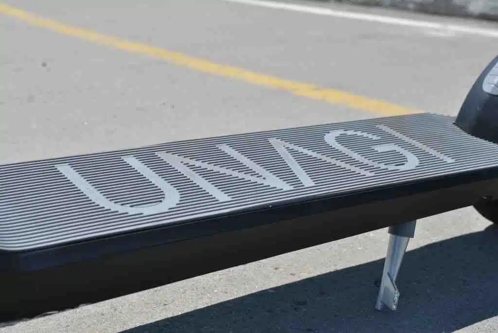 Unagi model one deck