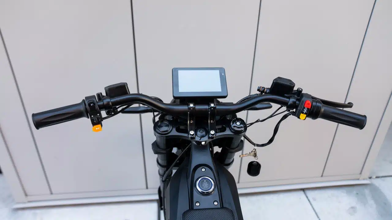 Solar E-Clipse cockpit view