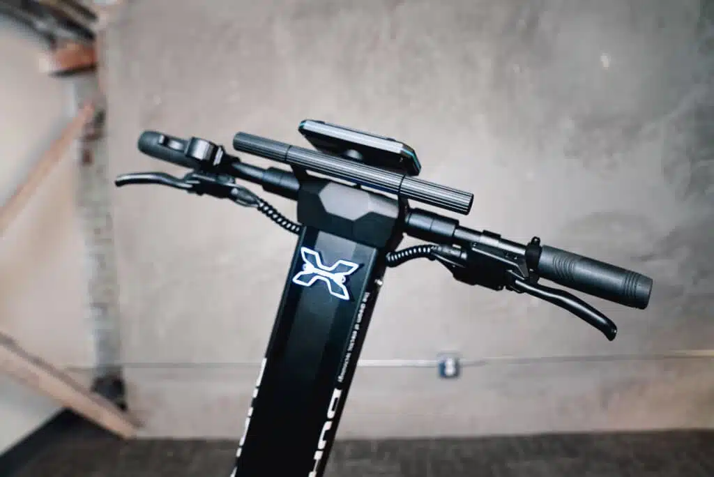 Dualtron X Limited handles and logo