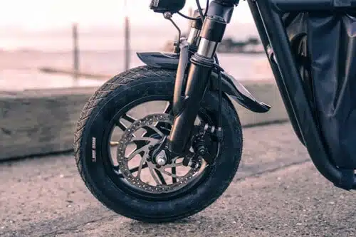 Fiido Q1s front facing wheel 