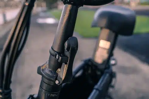 Fiido Q1s stem latch