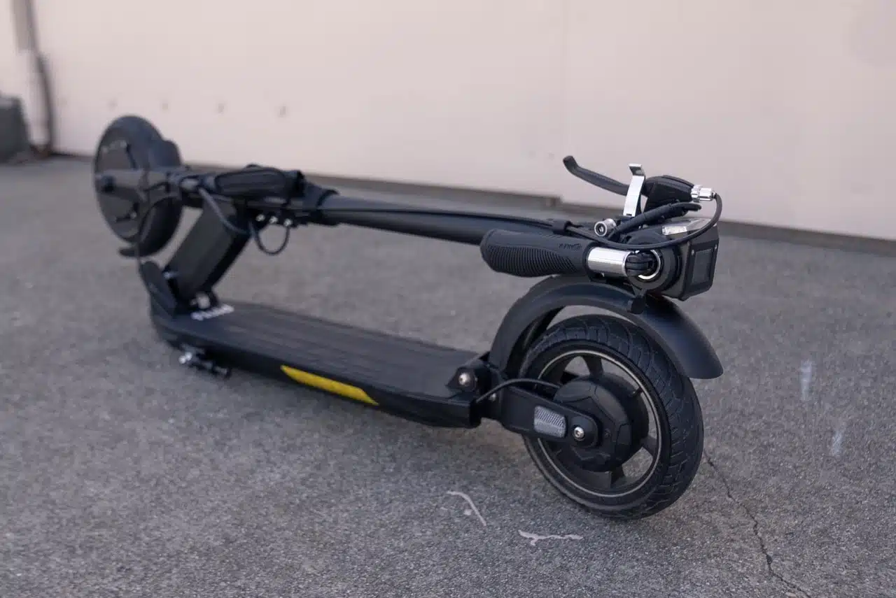 Fluid-Mosquito-folded-back-view