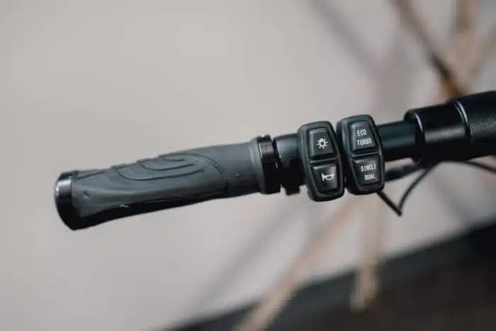 Synergy Aviator 2.0 left handle