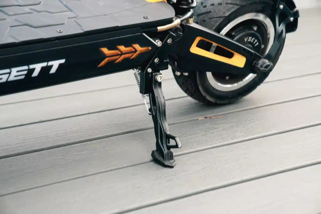 Vsett 11+ quality kickstand fetaure