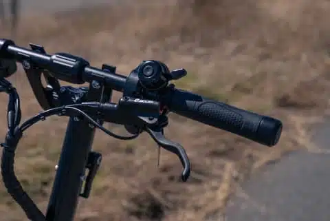 Apollo Ghost 2022 brake controls