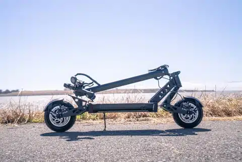 Apollo Ghost 2022 folding stem