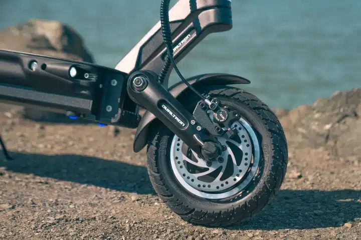 Dualtron Victor Backwheel featuring disk brake