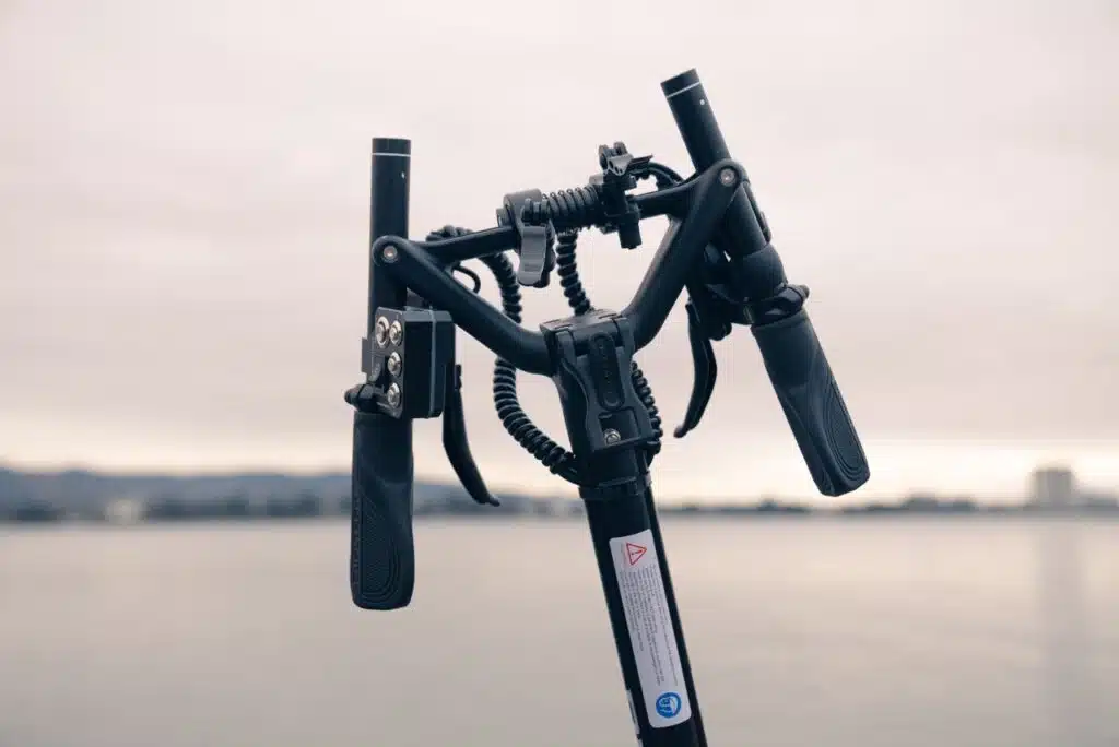 Dualtron Thunder 2 handlebars folding