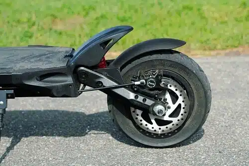 kaabo mantis pro electric scooter reaer hydraulic disc brake