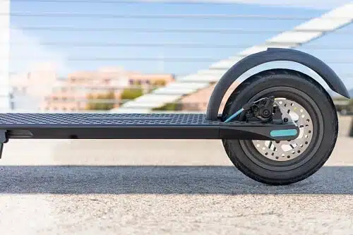 levy electric scooter rear disc and foot brake