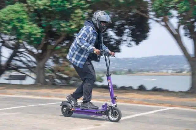 Purple EMOVE Cruiser S ridden Fast