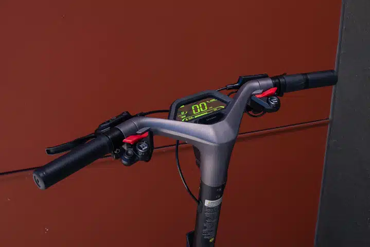 black segway GT2 led glass display and handlebars