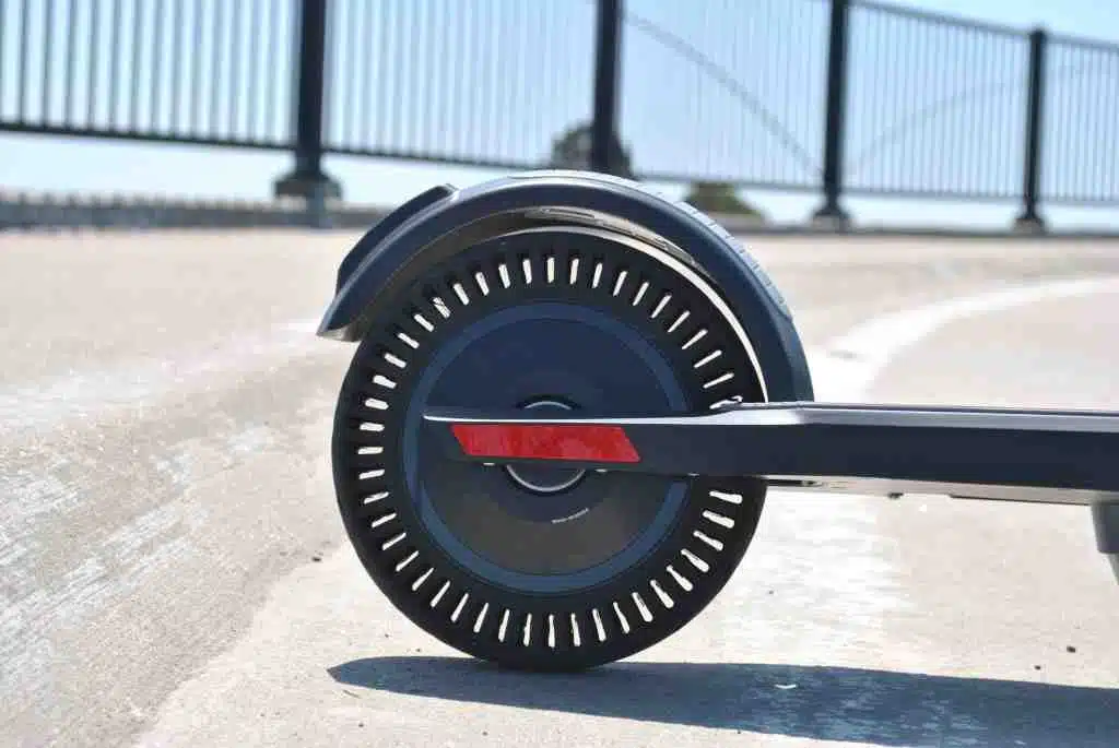 Blue Unagi model one rear lights