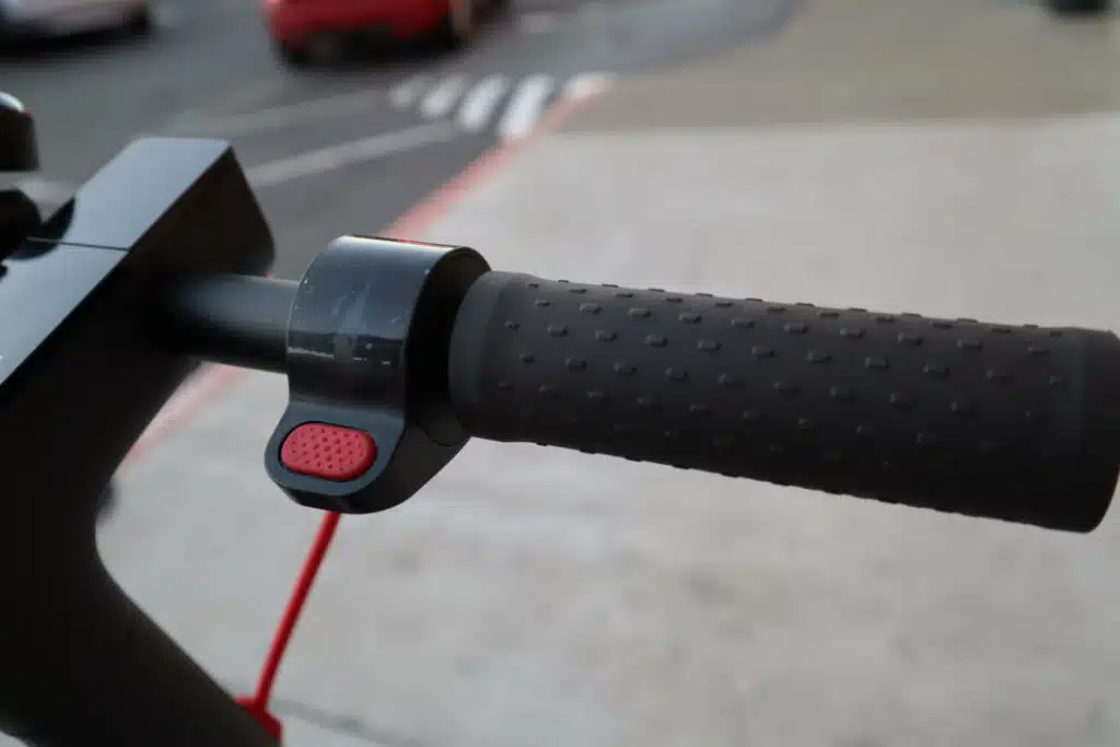 Xiaomi M365 Pro throttle