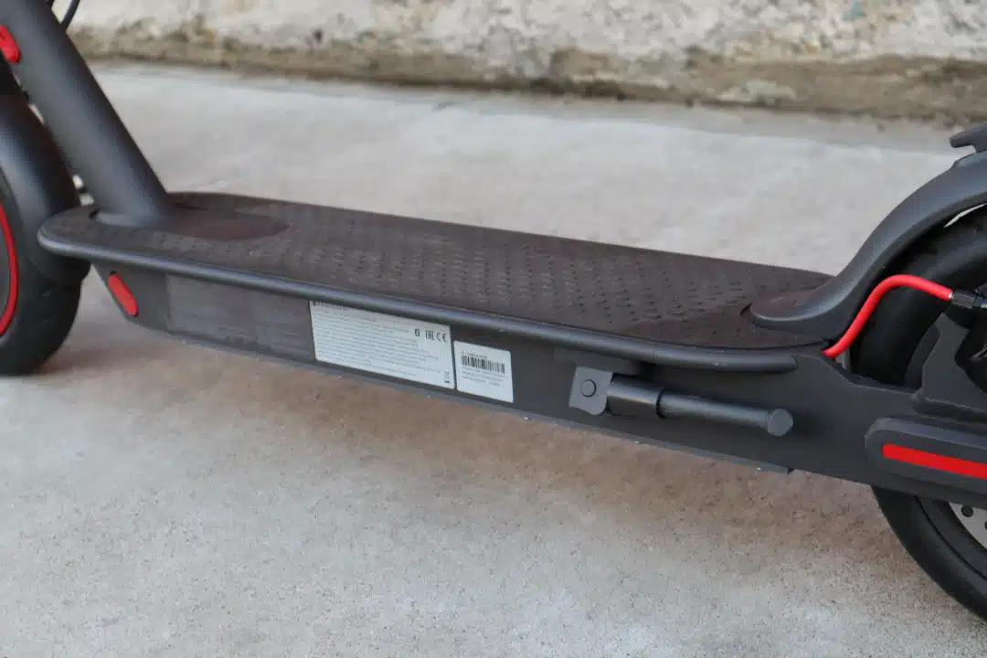 Xiaomi M365 Pro deck