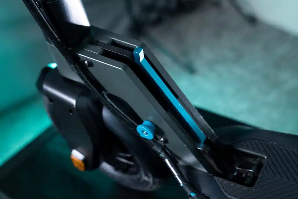 Gotrax G3 Plus stem latch
