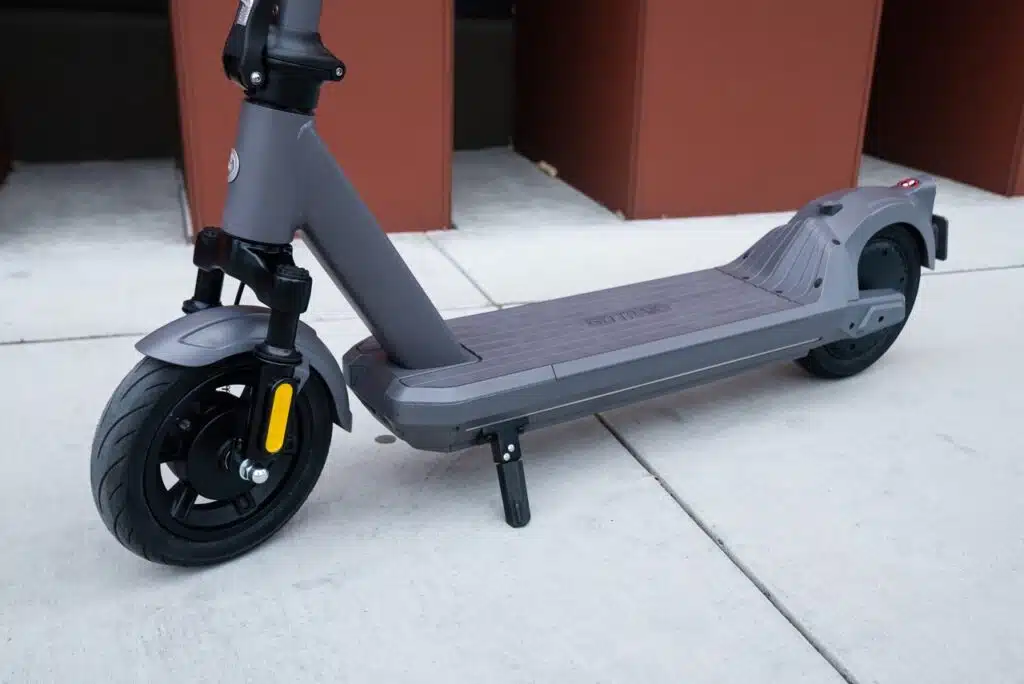 Gotrax G5 deck with kickstand out