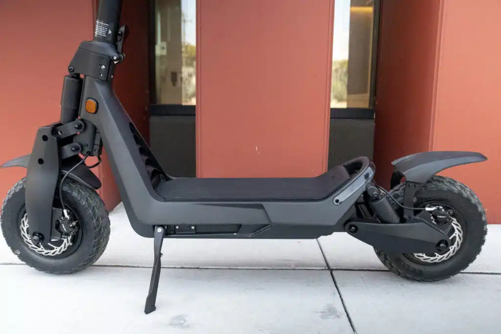 okai panther electric scooter deck and wheels