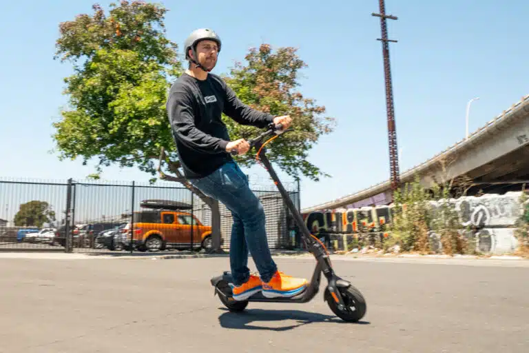 Segway-Ninebot-F2-Pro-electric-scooter-review-Cover-pic