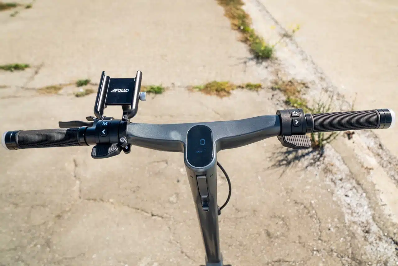 apollo air 2022 electric scooter folded
