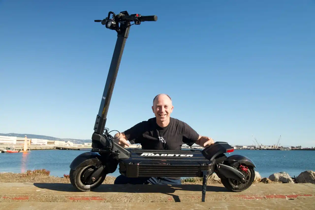 emove roadrunner highlighting front wheel disk brakes