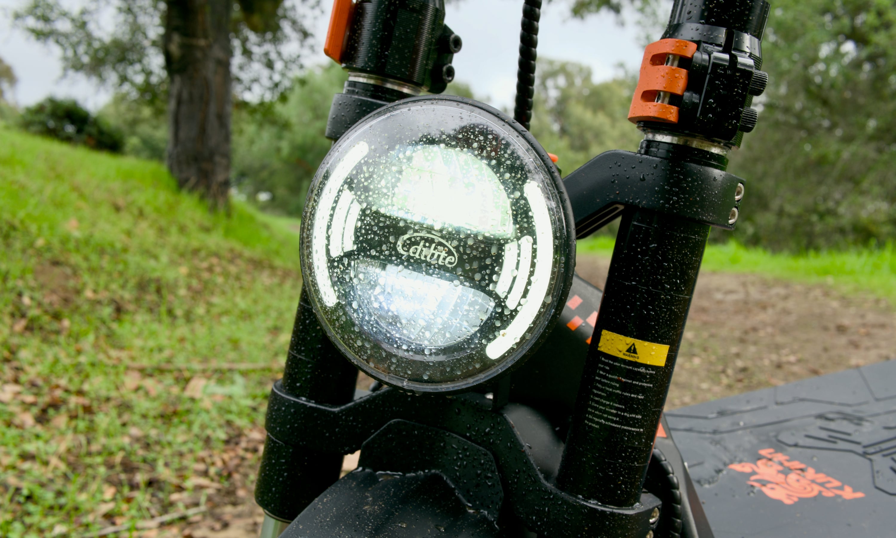 Kukirin G4 Max Review: 50 MPH of Off-Road Value 6 Kukirin G4 Max removable 60V 35.2Ah battery pack and charging ports