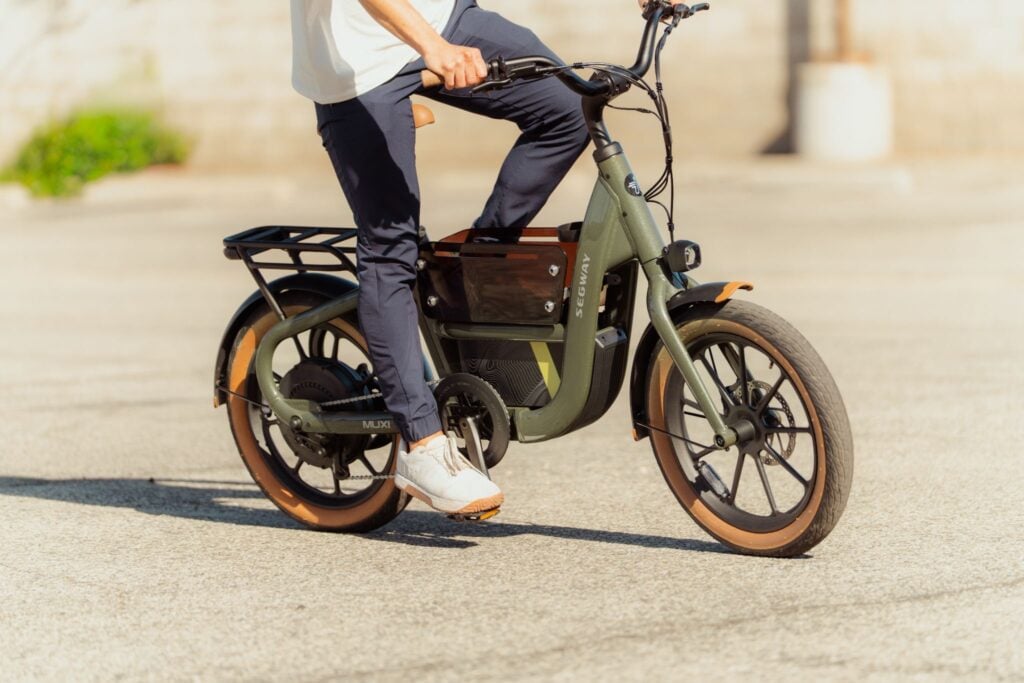Segway MUXI First Look: A Stylish Utility E-Bike With Serious Tech 1 image 2