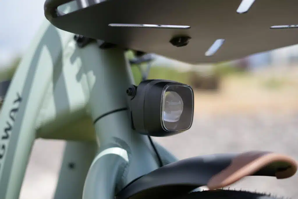 Segway MUXI Review: A Super High Tech Mini Cargo eBike 4 Segway MUXI TFT display and handlebar controls