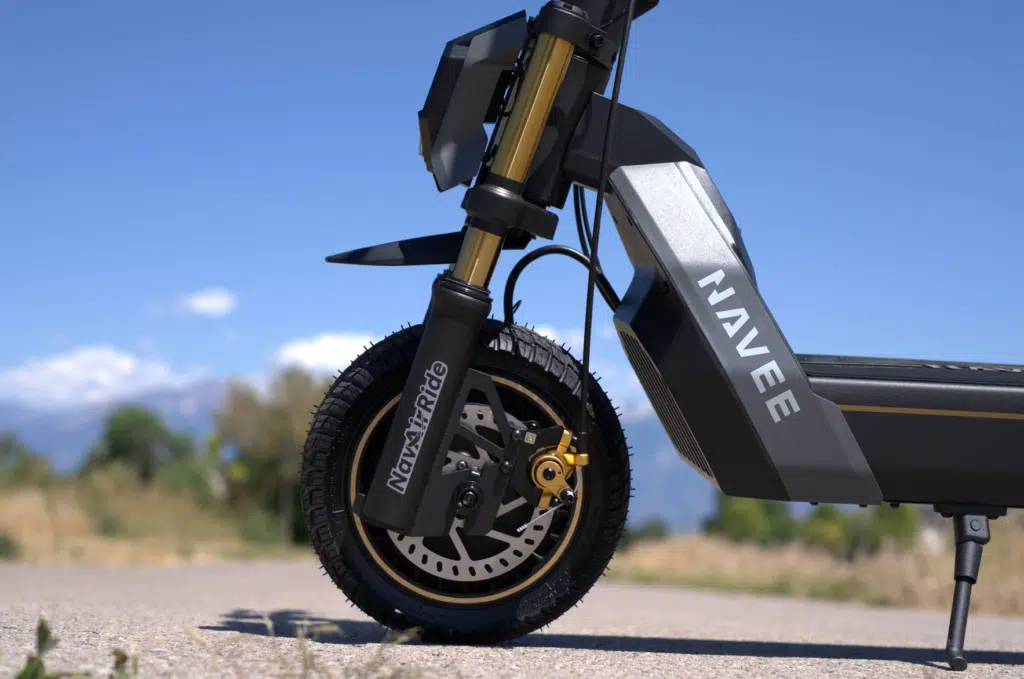 Navee NT5 Ultra X Review 4 Navee NT5 Ultra X trailing arm front end